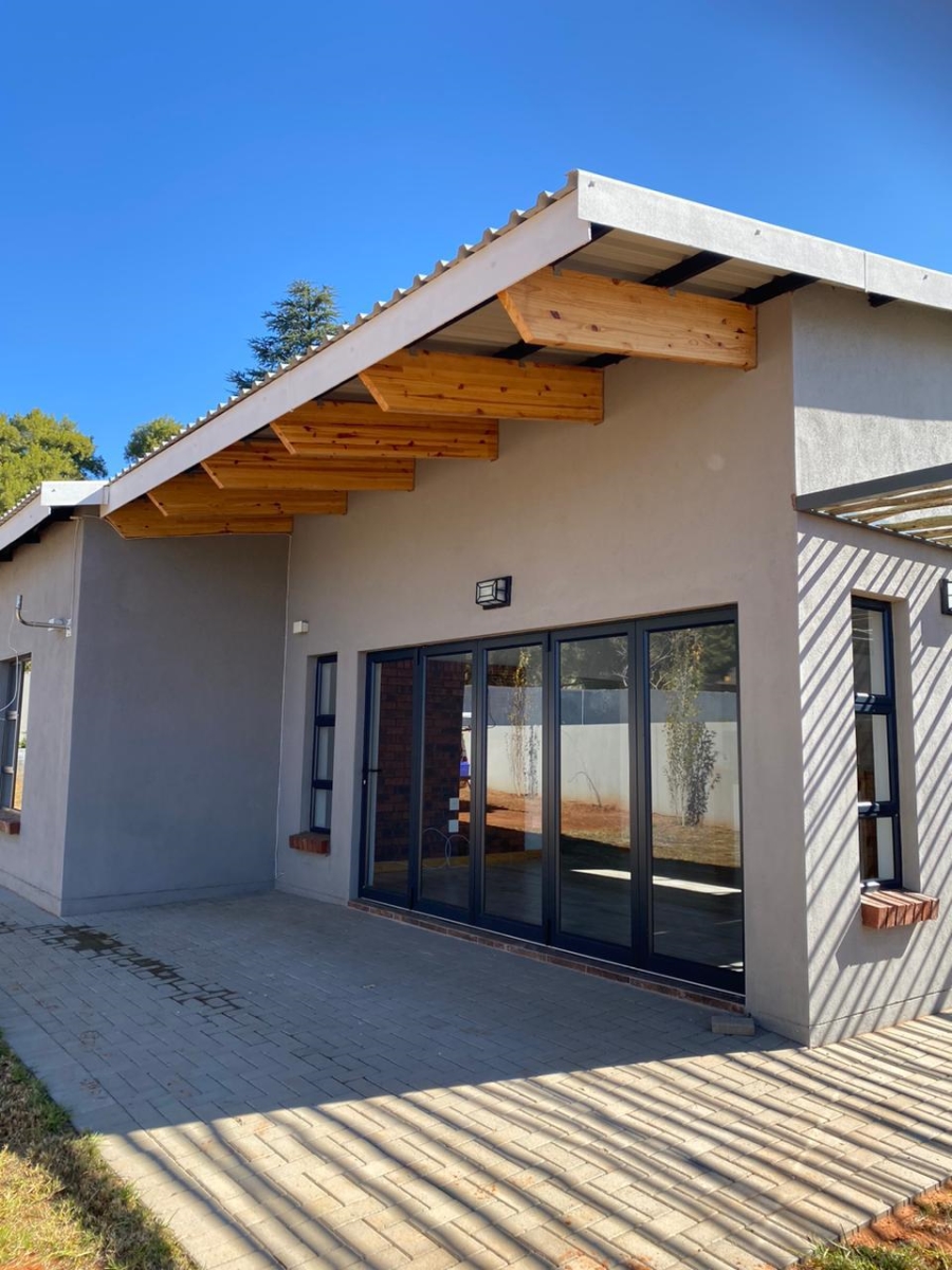 4 Bedroom Property for Sale in Kuruman Northern Cape